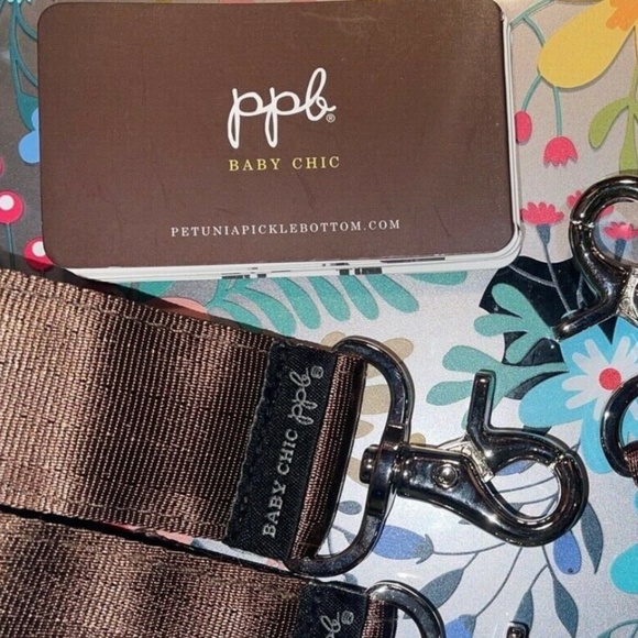 Petunia Pickle Bottom Diaper Bag Stroller Valet Clips Brown Set of 3 NEW Holders - Picture 3 of 6